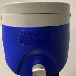 Coleman 2 gallon party stacker beverage cooler