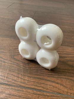 Skateboarding wheels
