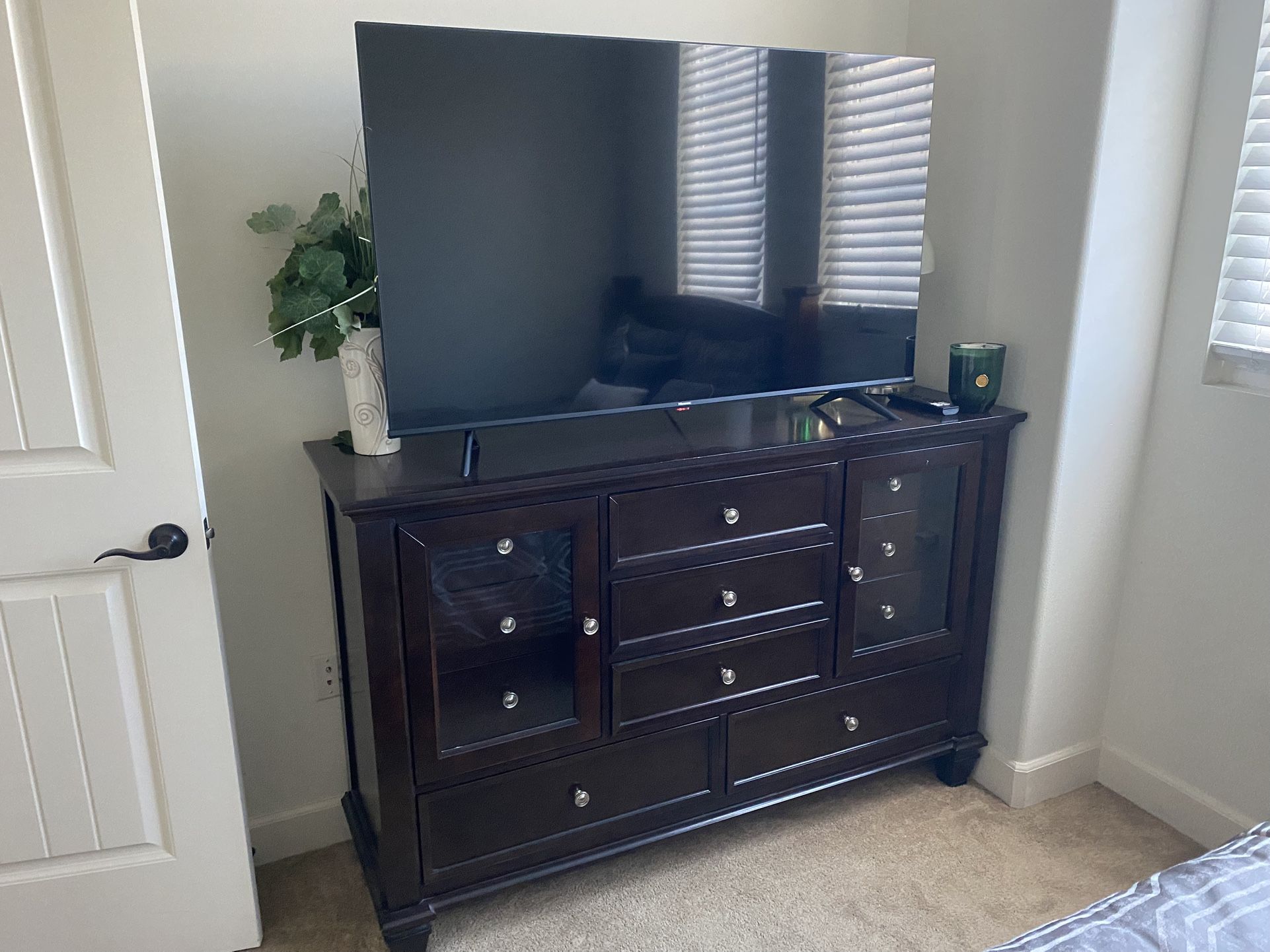 Display Cabinet Or Dresser