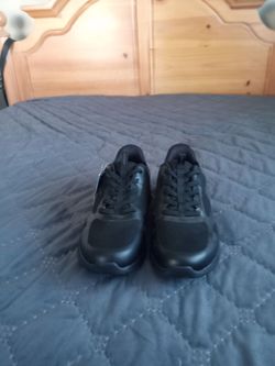 Skechers memory foam shoes for men size 11w