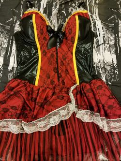 Leg Avenue Sexy Pirate Costume