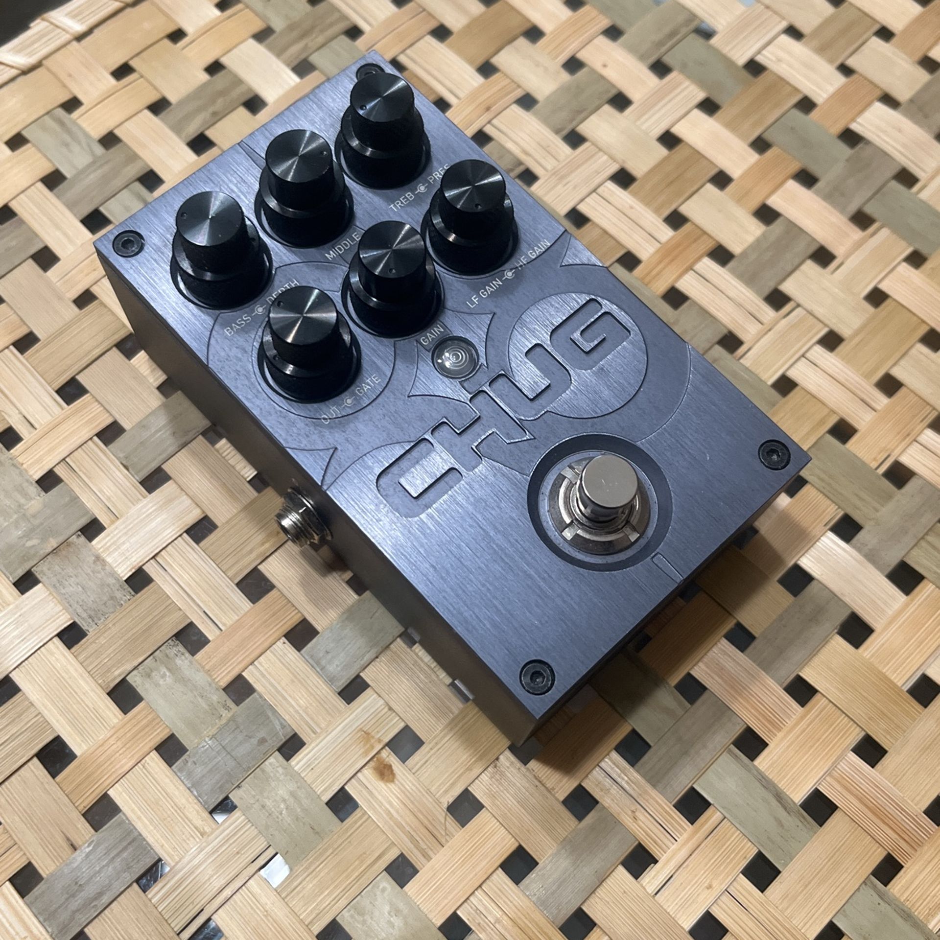 Solar Chug guitar pedal