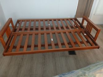 Mr. Futon