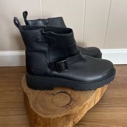 UGG BLACK SAOIRSE WATERPROOF LEATHER MOTO ANKLE Women’s Boots Size 10