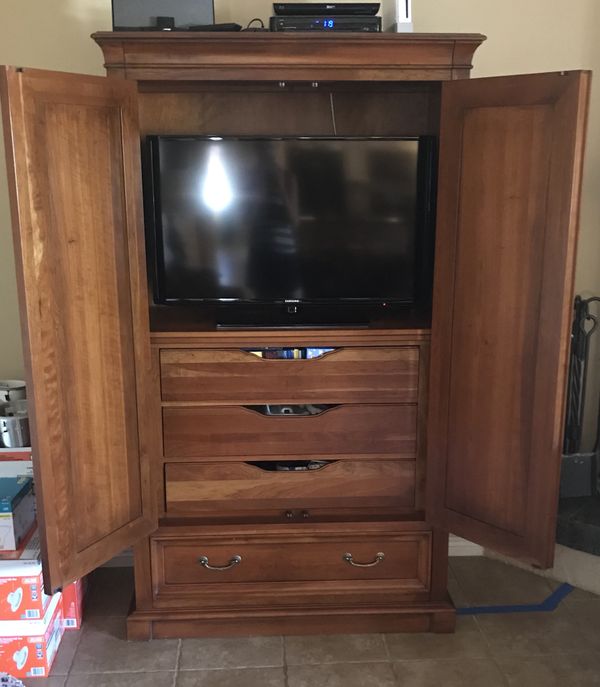 Ethan Allen Armoire Tv Cabinet Furniture In Chandler Az Offerup
