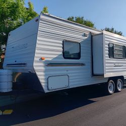 2003 Komfort Travel Trailer  With Side Out 