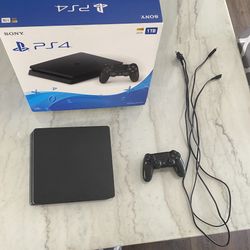 PlayStation 4 Slim