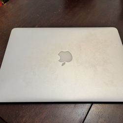 MacBook Air 13” Early 2015