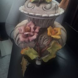 Vintage Italian-style ceramic floral urn