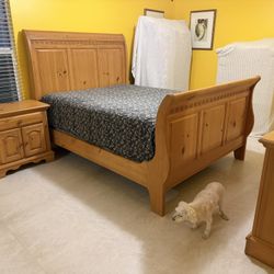 Queen Bedroom Set Pine Wood
