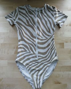Michael Kors size 6 Swimsuit