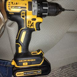 DeWalt Drill/ Driver & 20 V Battery 