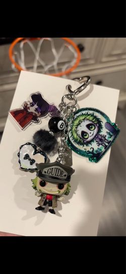 Beetlejuice keychain with Lydia 💚🖤