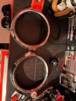 Headlight bezels