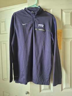 Tcu sweter