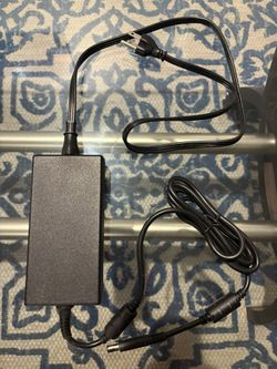 Genuin Dell AC Adapter LA180PM180 100-240V 2.34A 50-60Hz 180.0W