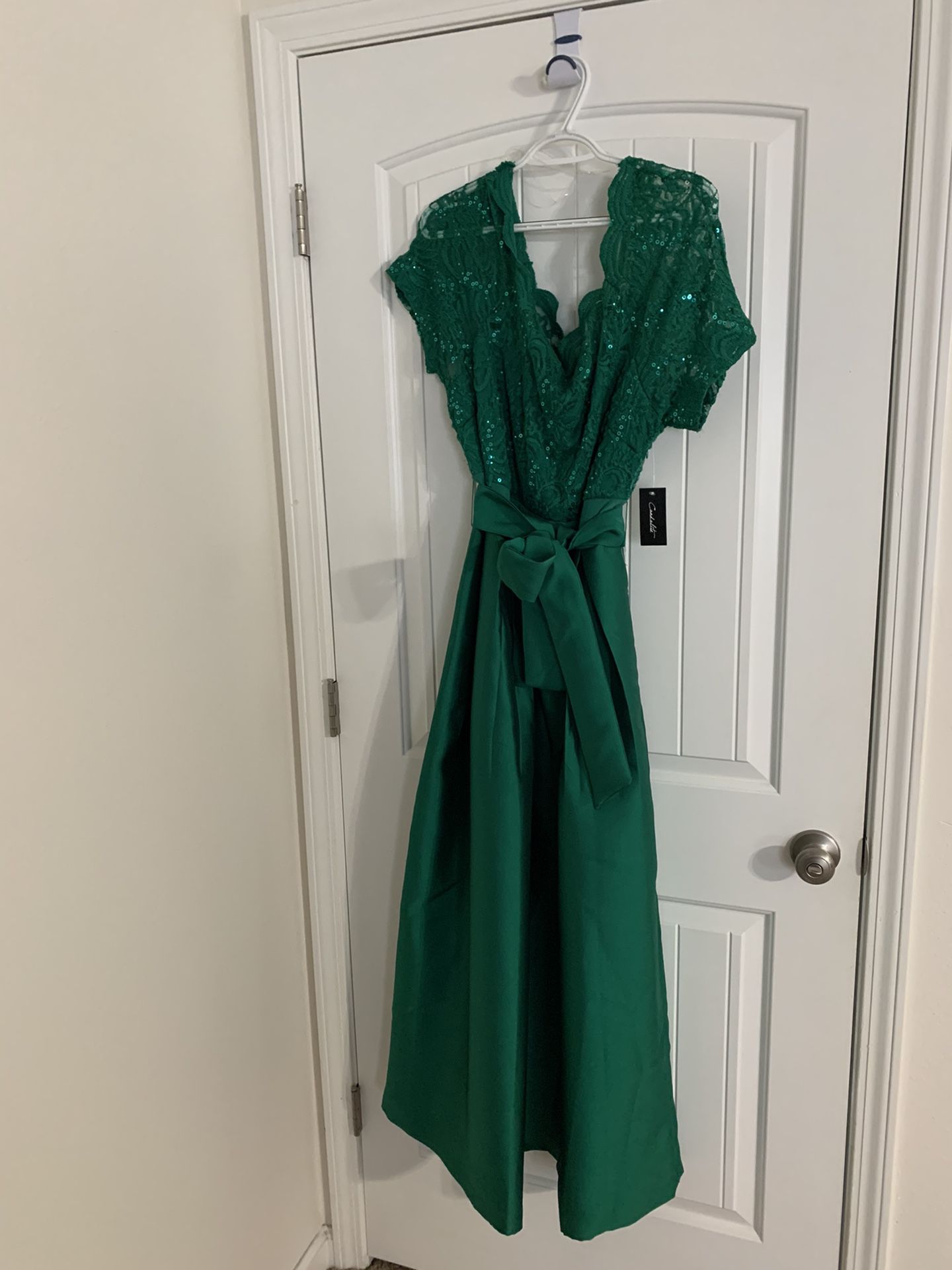 New size 14 prom dress