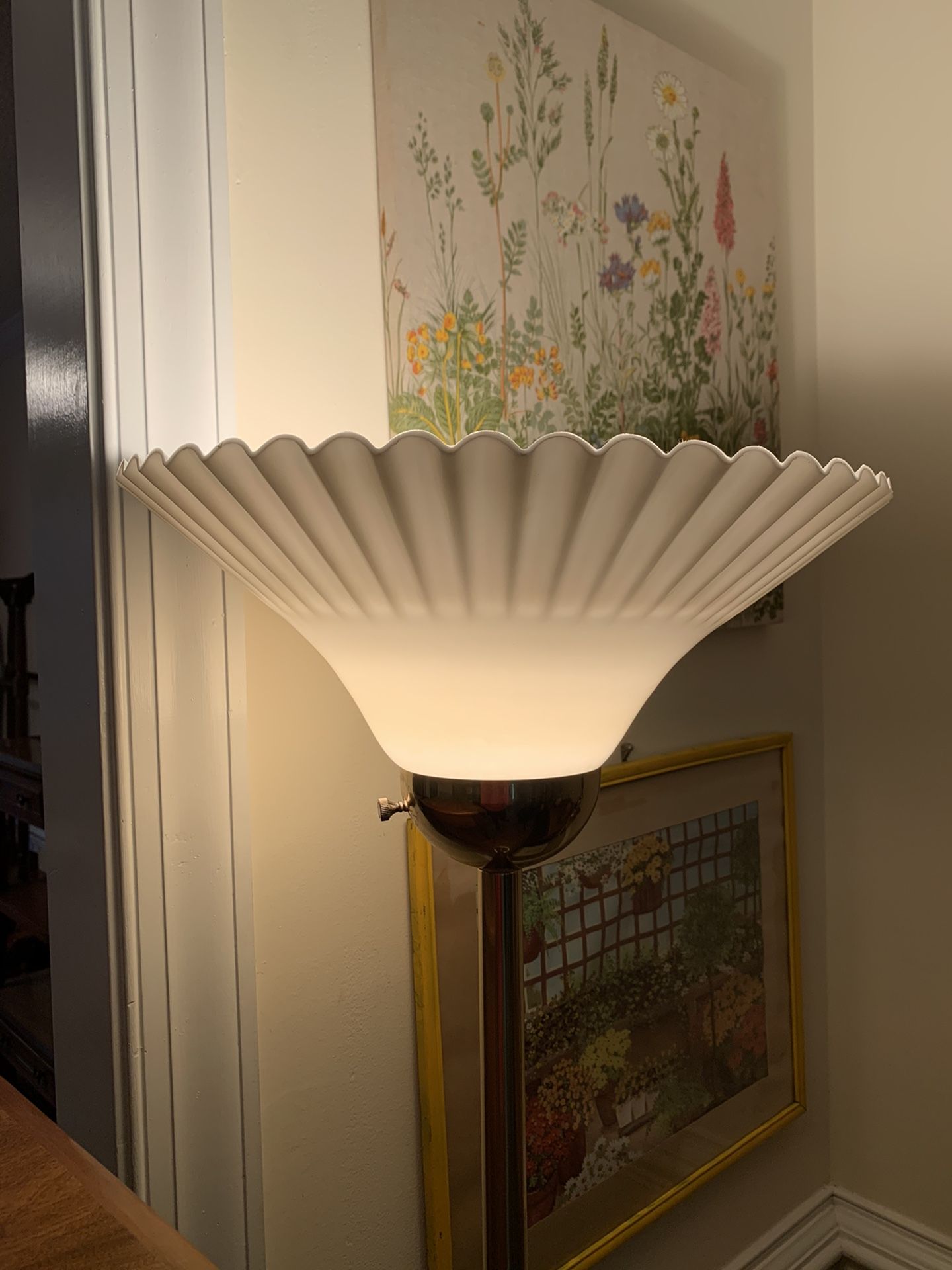Vintage Flower top lamp