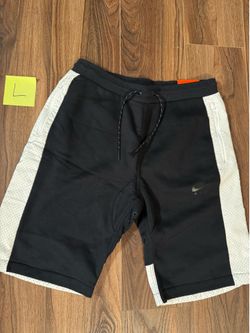 Nike tech fleece shorts