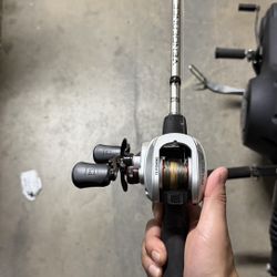 Abu Garcia Vengeance 7’ Bait caster x 13 Fishing F1 Reel LEFT