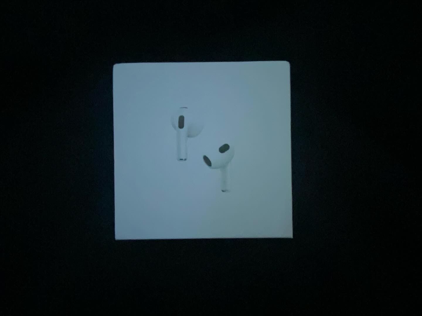 AirPods Gen 3