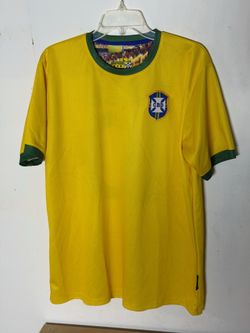 Retros y Rarezas Pele #10 Brazil Graphic Tee Yellow Large