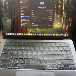 MacBook 14in M4 16gb Ram 