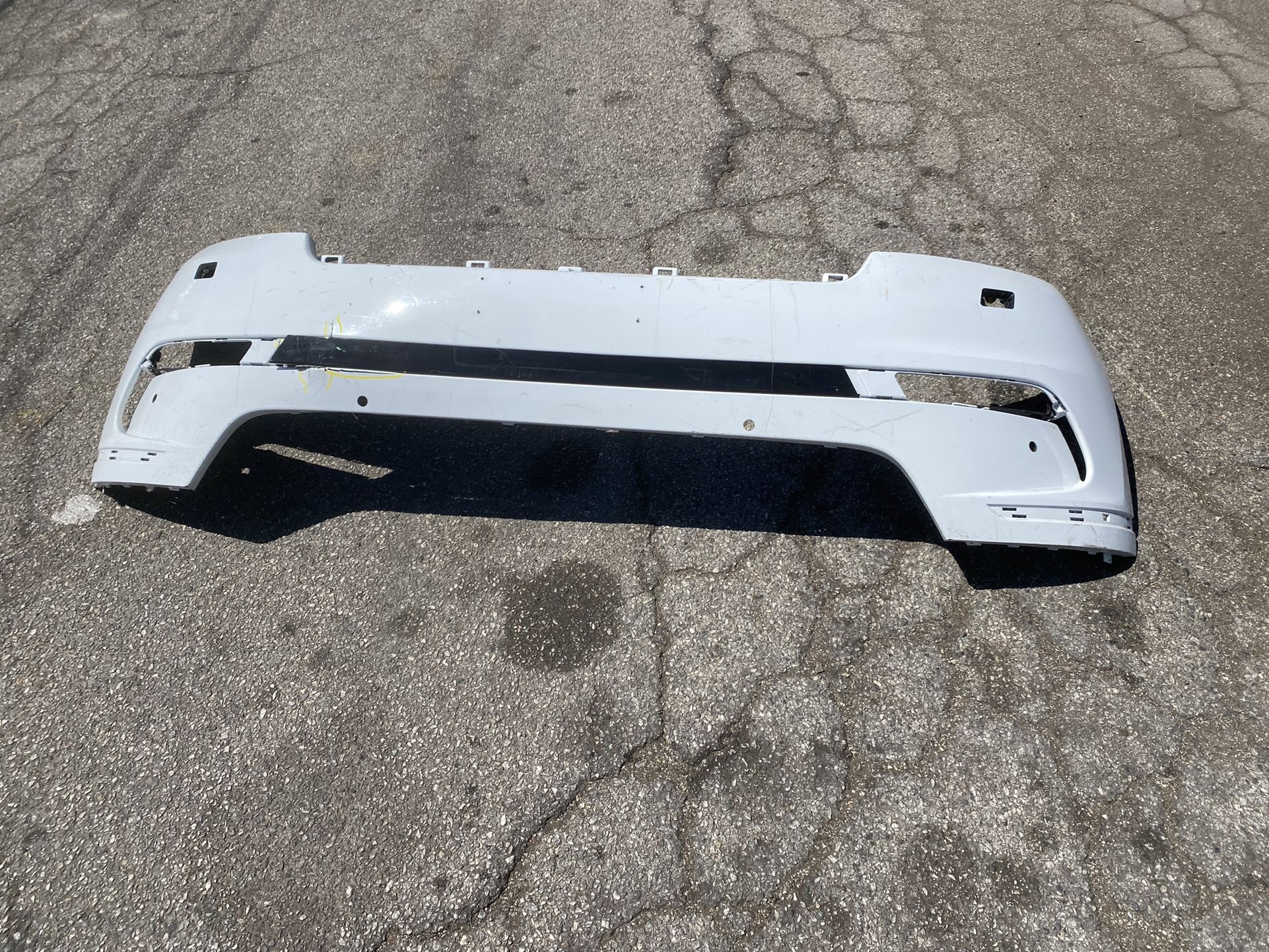 2018 - 2020 LAND ROVER RANGE ROVER VELAR L560 FRONT BUMPER OEM USED