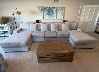 XL 3 seat sofa w/2 chaise