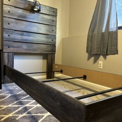 Twin Size Bed (Clean Condition) Has Lamp