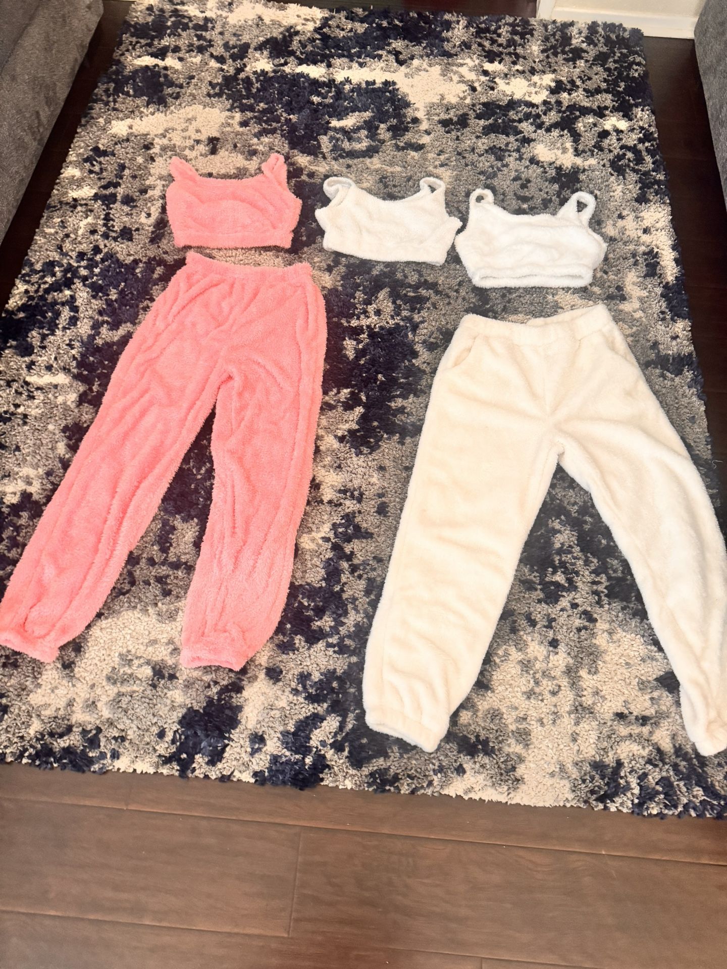 WOMENS CLOTHES $10 ALL