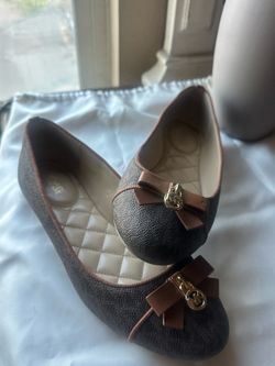 Michael kors flats