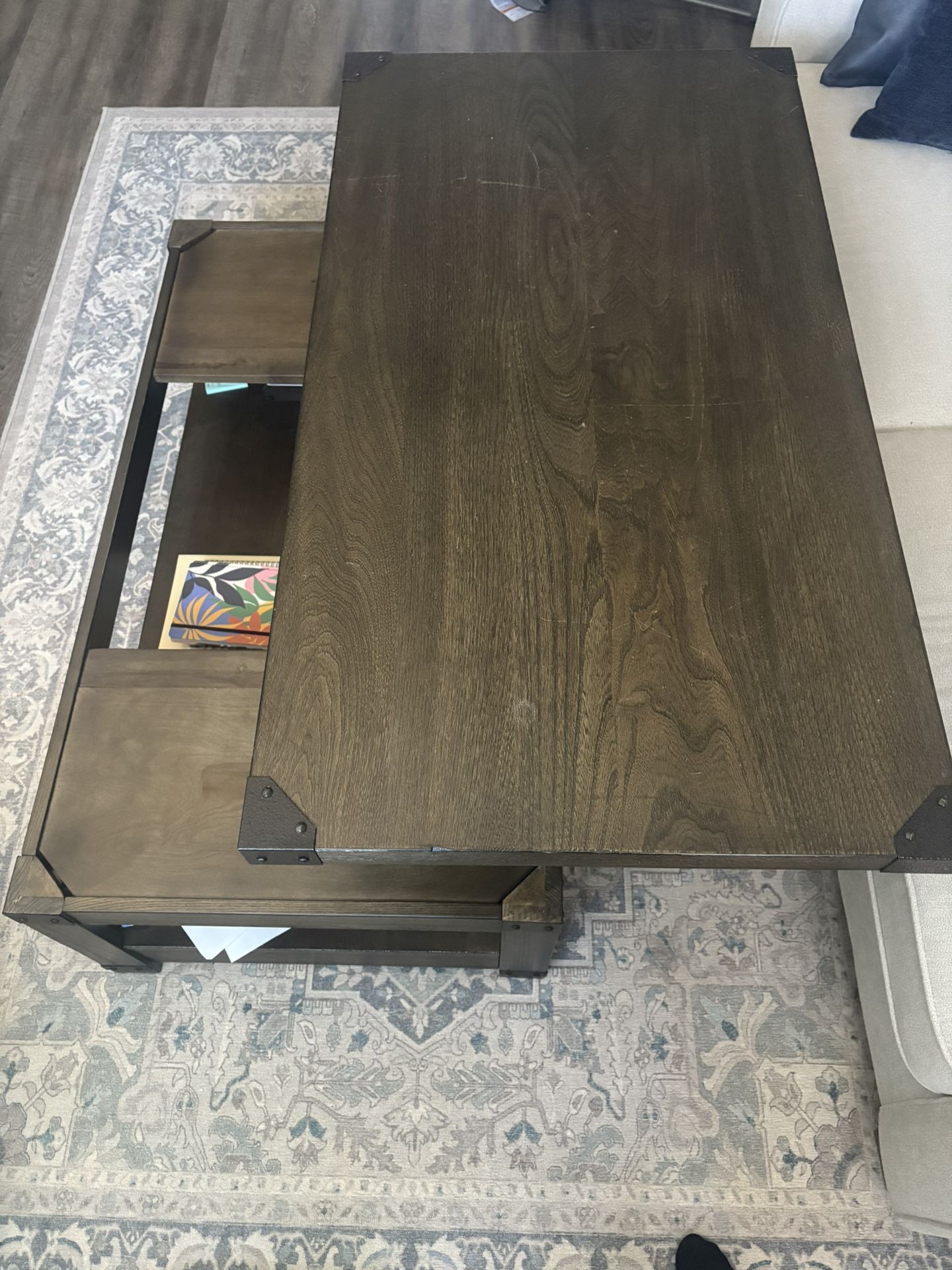 Wooden Lifting Coffee Table With Drawers