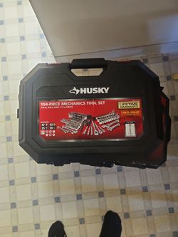 Husky 194 piece mechanical tool set, brand new open first time fir the picture