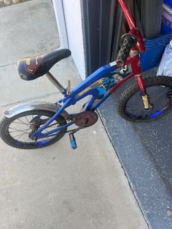 Bike Superman Kids Hike