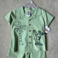 Mickey Shorts Outfit