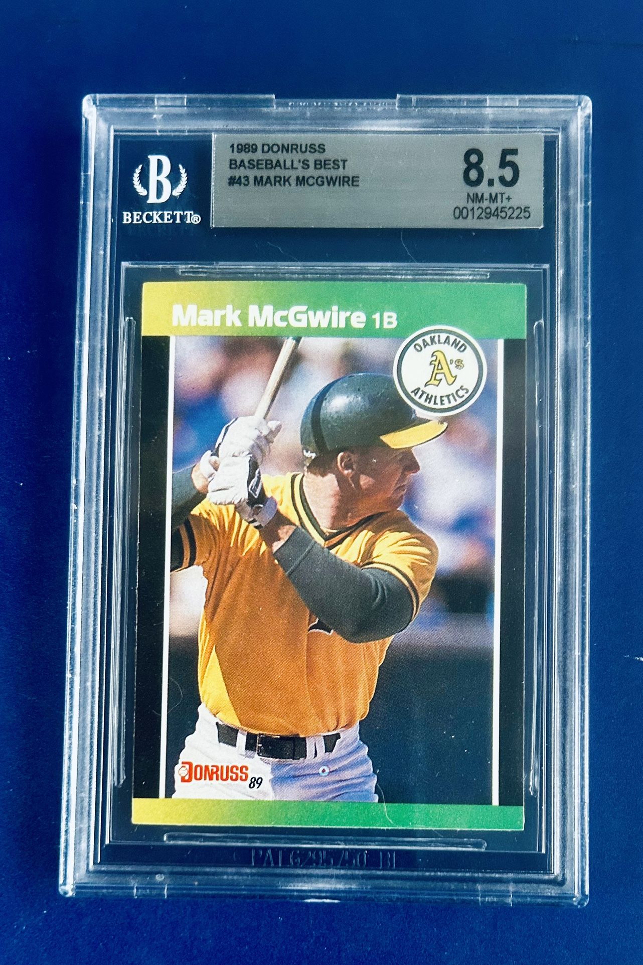 1989 Donruss Mark McGwire Baseball Card Graded Beckett 8.5