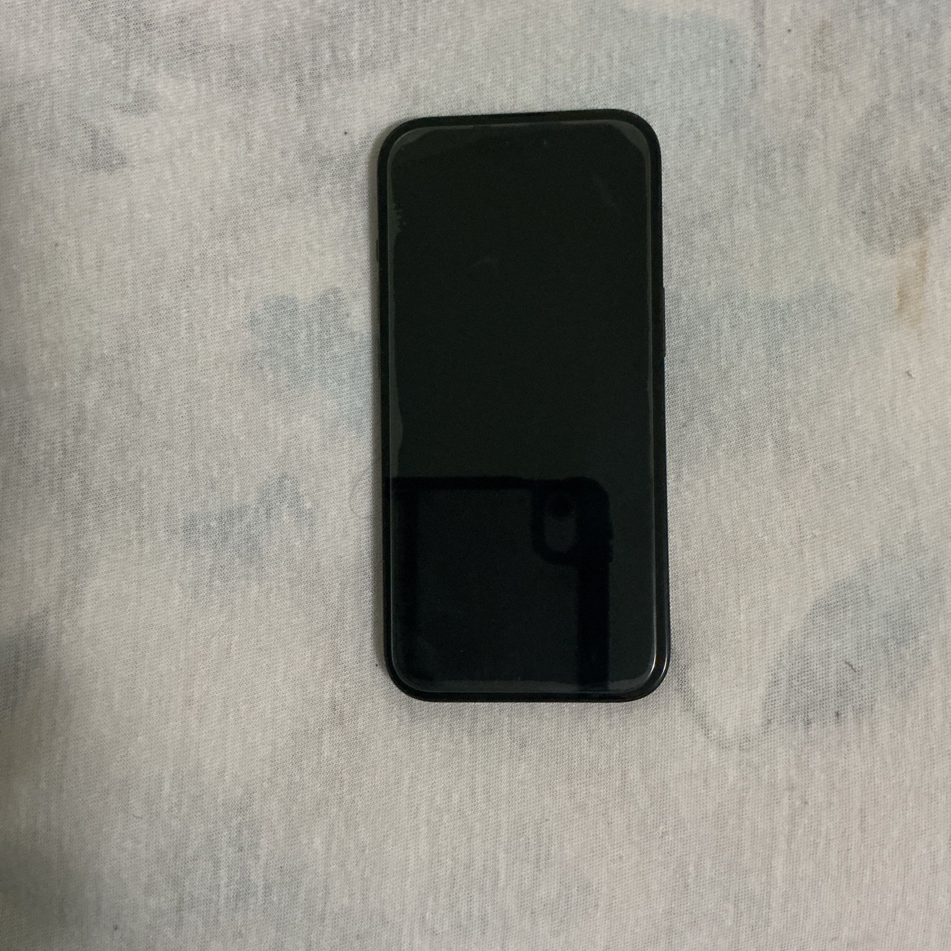 iPhone 15 128GB