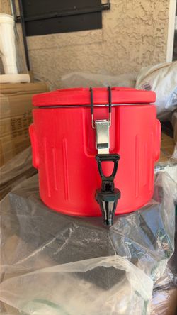 water barrel with spicket