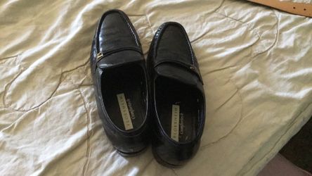 Men’s size 8     Florsheim. Comfortech