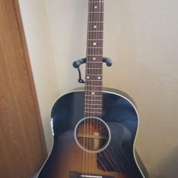Authentic Gibson Guitar - J-35 Collector's Edition