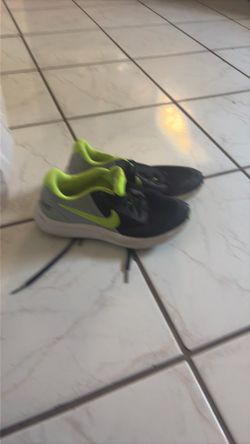 Nike boy running shoes