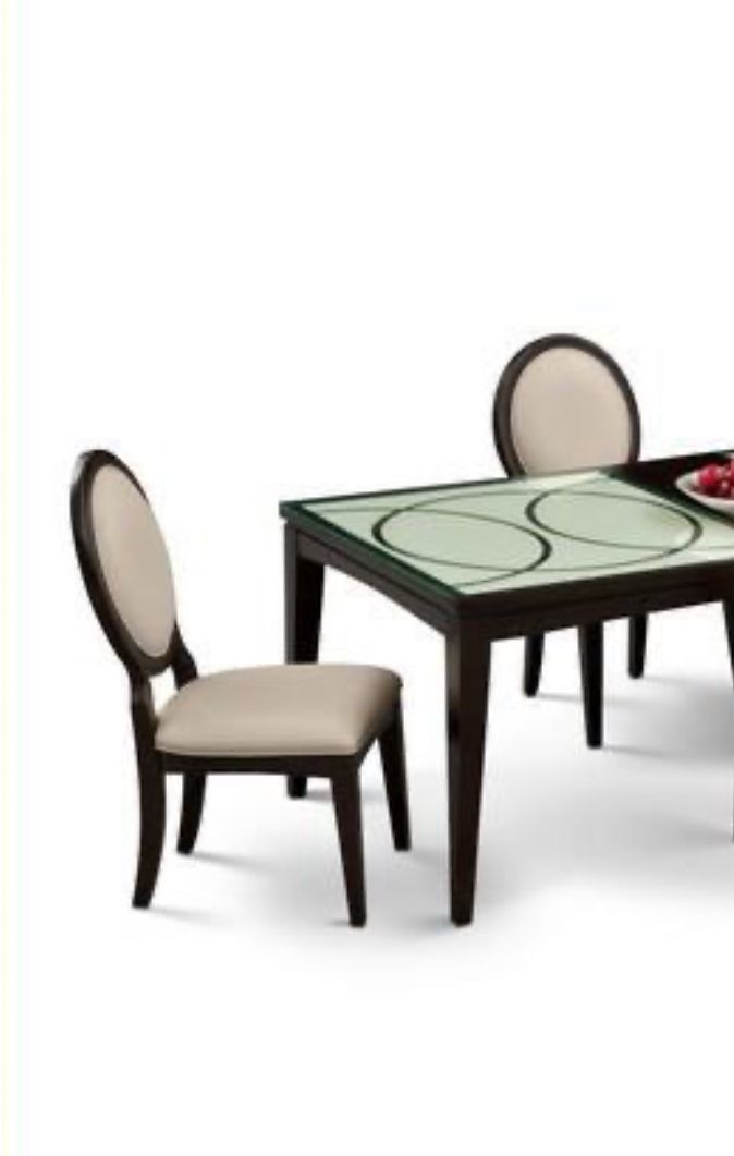Dining Table With 4 Chairs $350