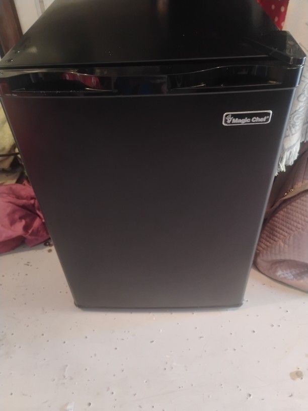 Magic Chef Fridge