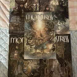Comic - Montress 1-5 By Majorie Lou & Sana Takeda
