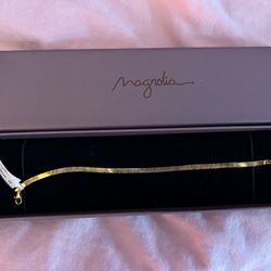 Magnolia gold bracelet 