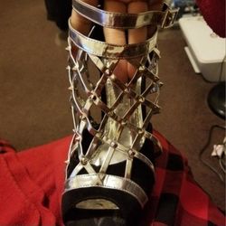 SILVER AND BLACK WEDGE HEELS SIZE 10