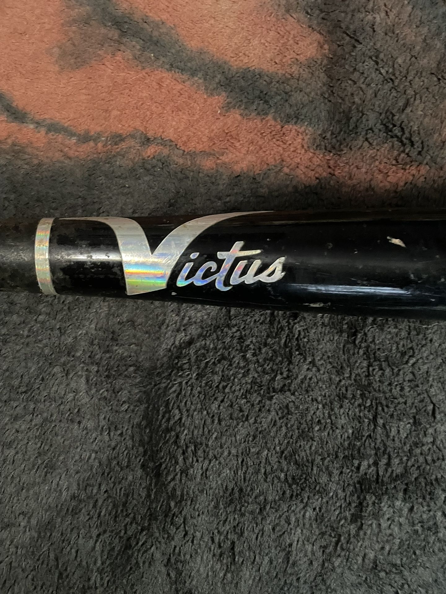 Victus Wood Bat