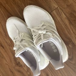 Adidas Ultra Boost White Size 6.5 Women
