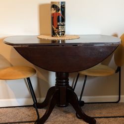 Kitchen/dining Table